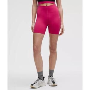 Lululemon Glow Up short 6”